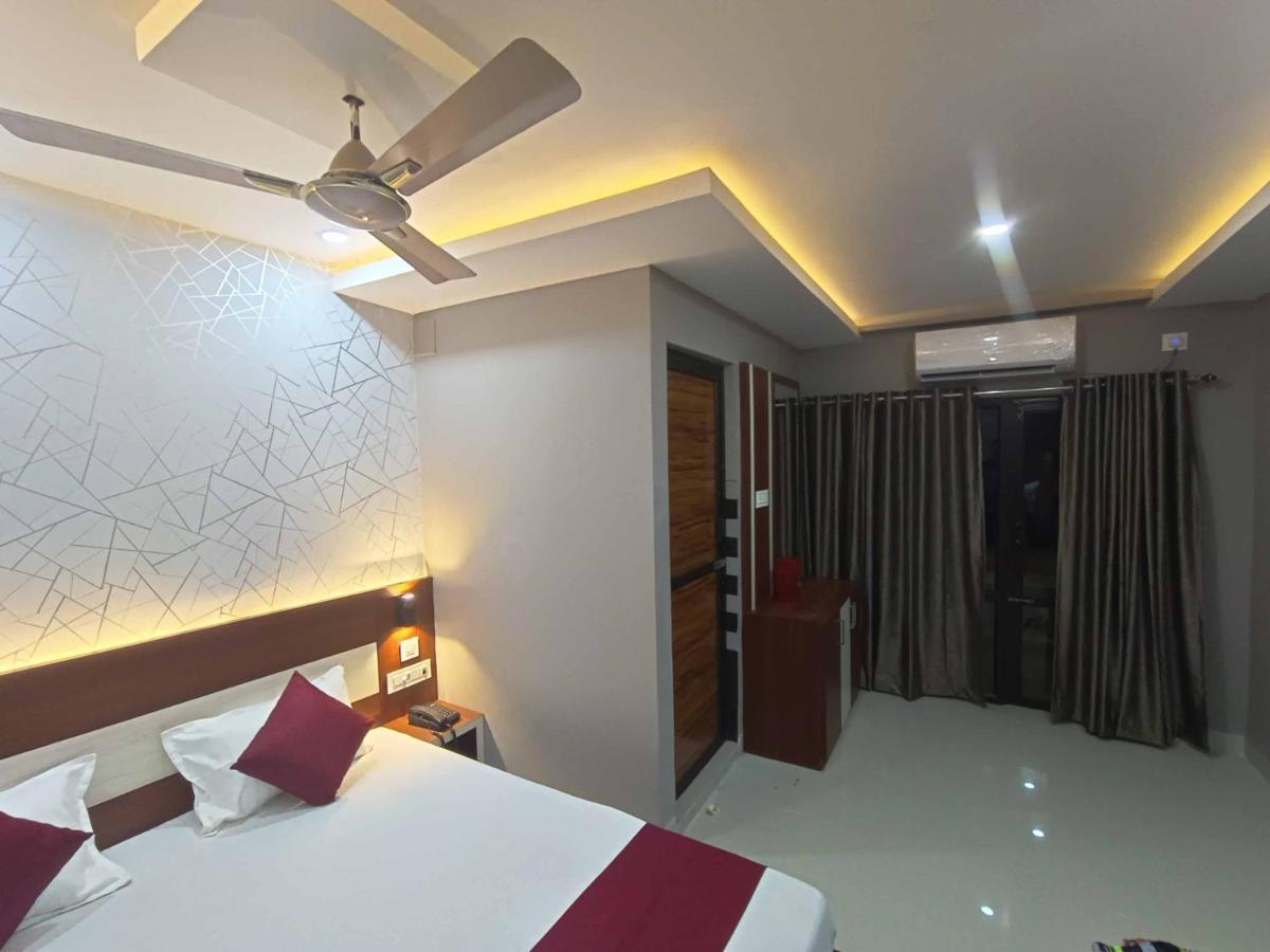 Hotel Marine Blue !! Beach Distance 50 Mts !! Digha  Exteriör bild