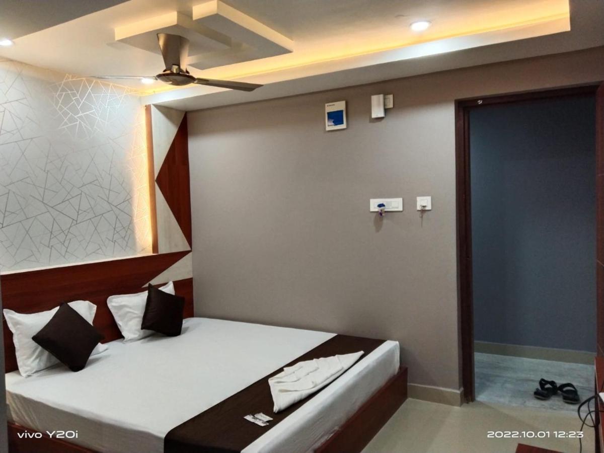 Hotel Marine Blue !! Beach Distance 50 Mts !! Digha  Exteriör bild