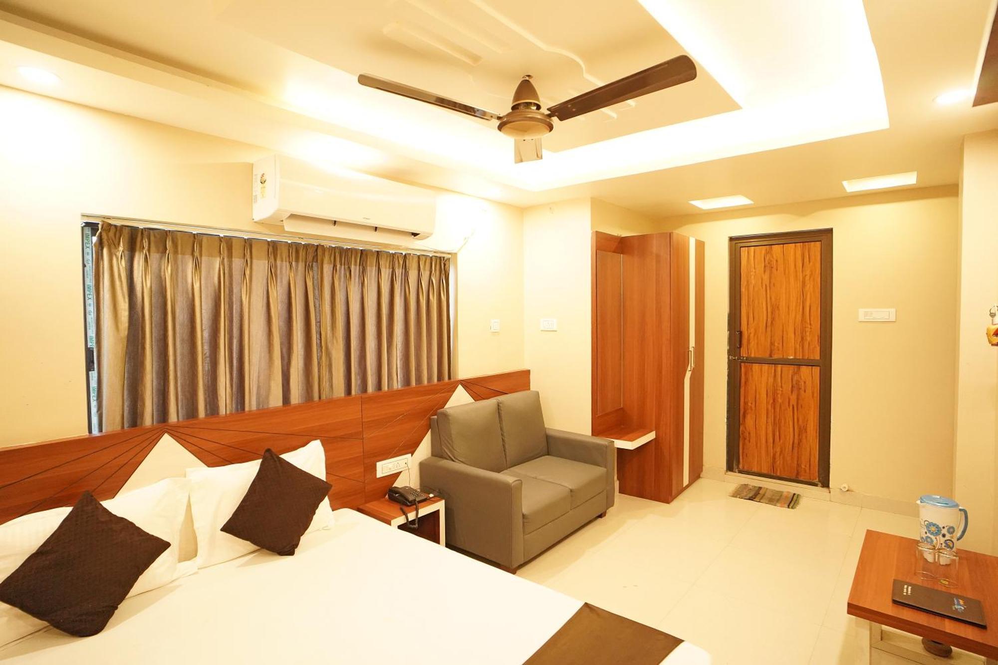 Hotel Marine Blue !! Beach Distance 50 Mts !! Digha  Exteriör bild