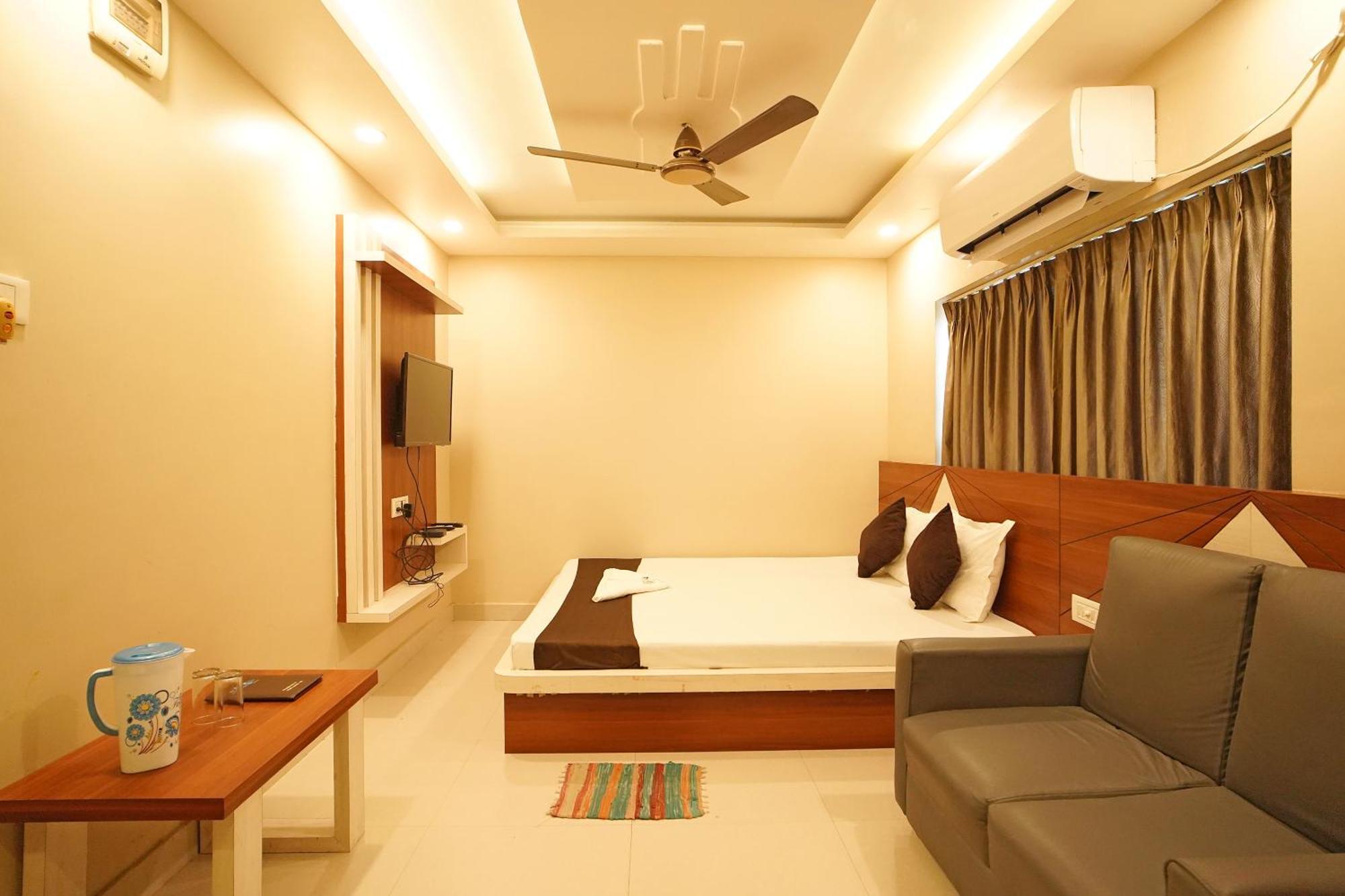Hotel Marine Blue !! Beach Distance 50 Mts !! Digha  Exteriör bild