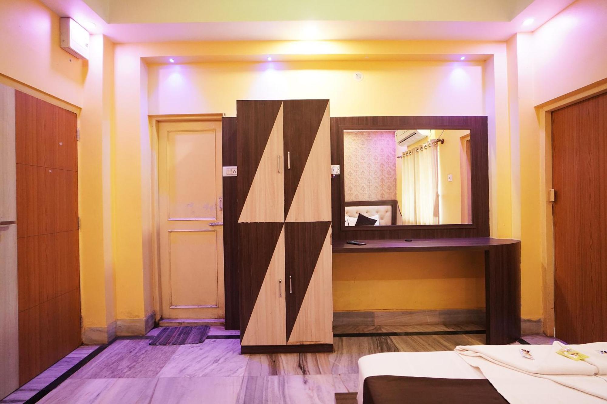 Hotel Marine Blue !! Beach Distance 50 Mts !! Digha  Exteriör bild