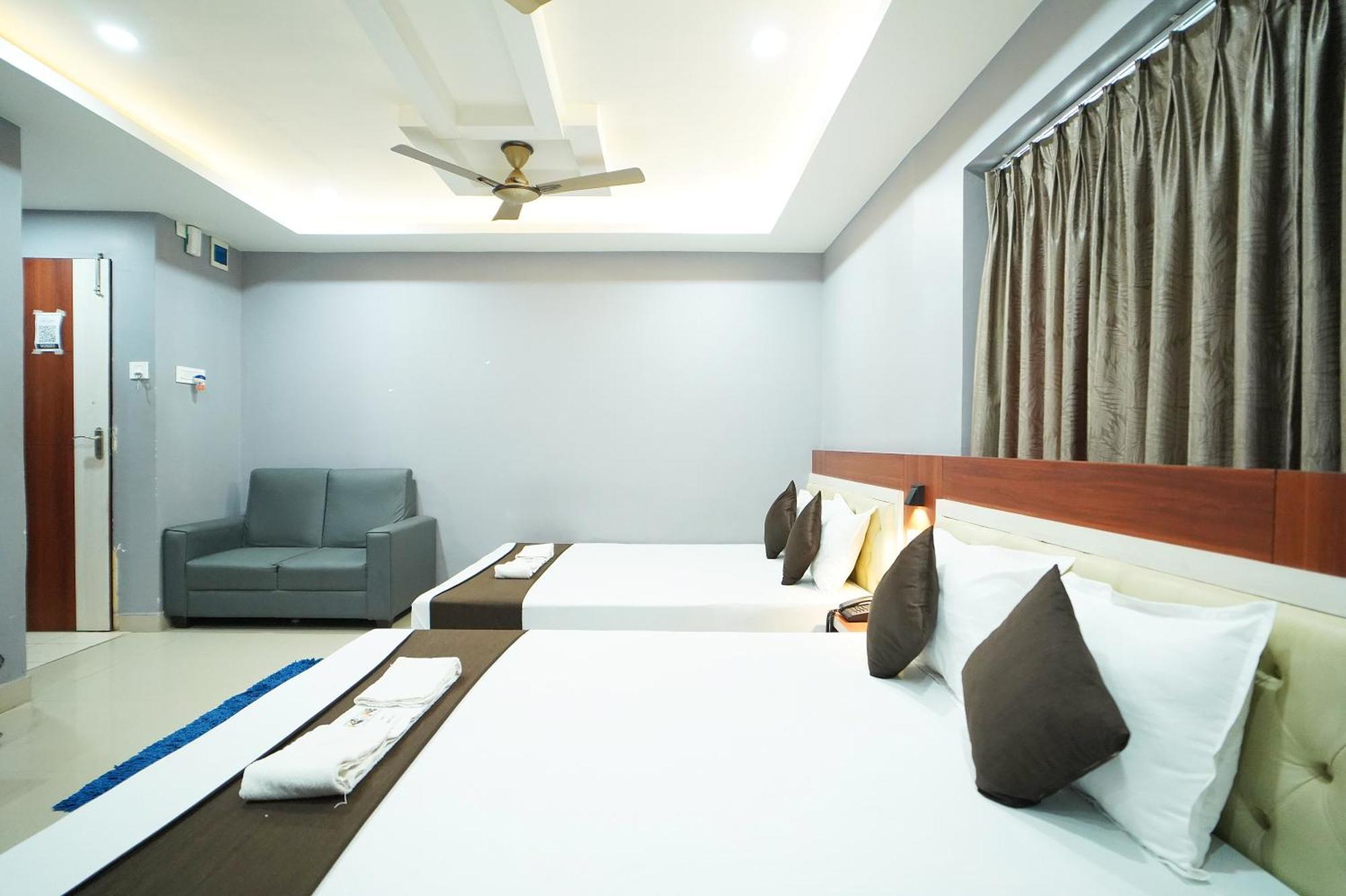 Hotel Marine Blue !! Beach Distance 50 Mts !! Digha  Exteriör bild