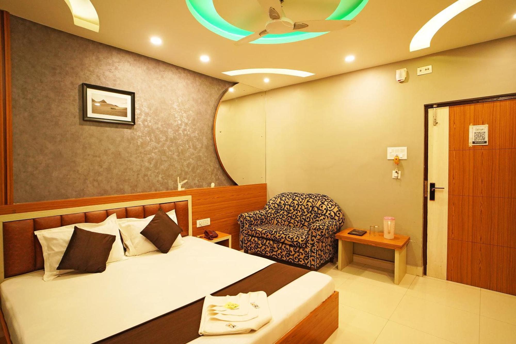 Hotel Marine Blue !! Beach Distance 50 Mts !! Digha  Exteriör bild